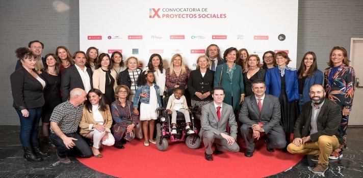 Anda Conmigo premiada en la IX Convocatoria de Proyectos Sociales de Banco Santander